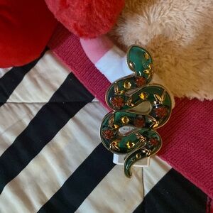 Snake light up wallflower